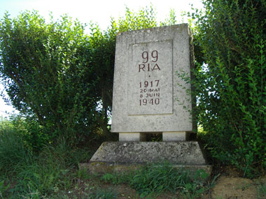 Monument au 99ème R.I.A.