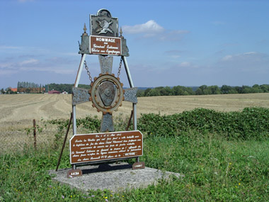 Monument au général Estienne